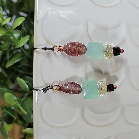 Strawberry Quartz, Chalcedony, Garnet & Citrine Drop Earrings - Picture 5 of 10